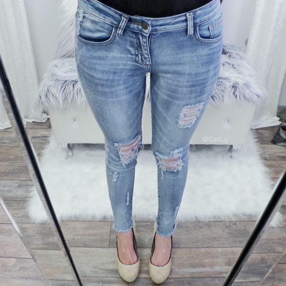 BOGO🔹Distressed Denim Ripped Skinny Jeans Frayed - Picture 2 of 5